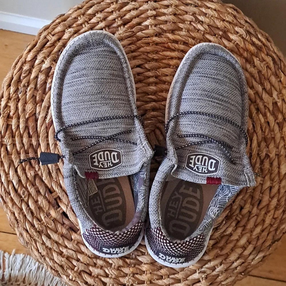 Hey Dude Unisex Wally‎ Sox Stitch Casual/Athleisure Lightweight Loafers W8/Y6